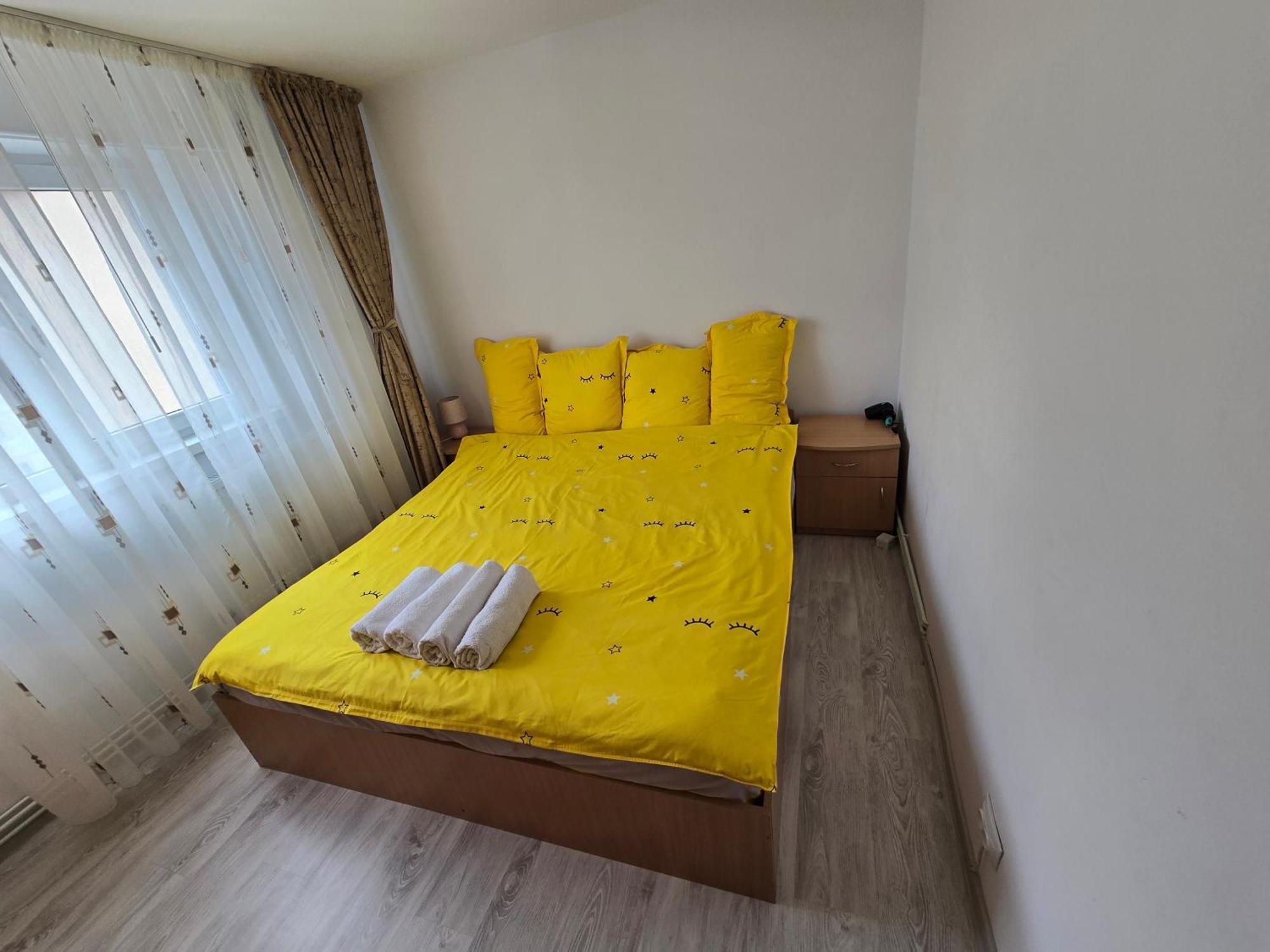 Apartament 2 Camere Etaj 4 Din 4 Craiova Exterior photo